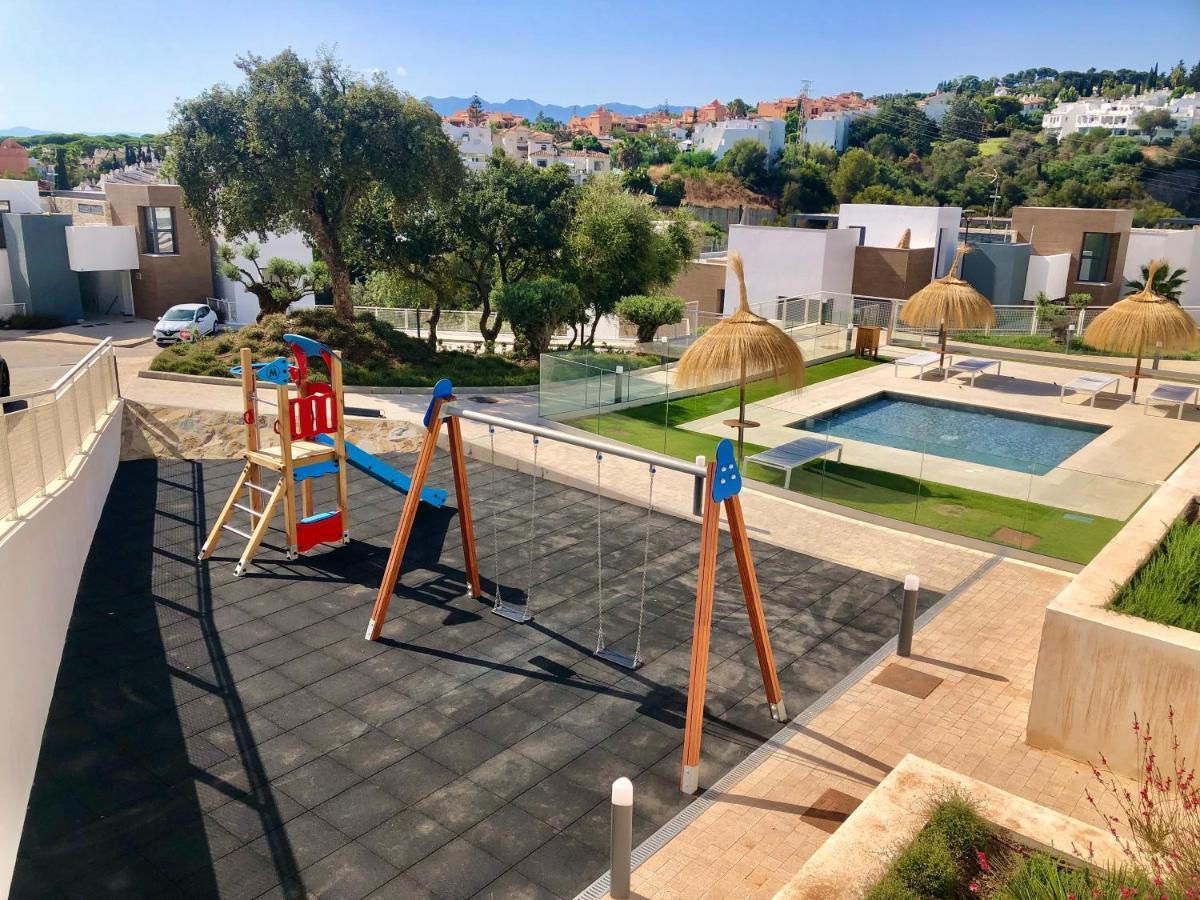 Modern Apartment In Front Of Cabopino Golf Marbella Exterior foto