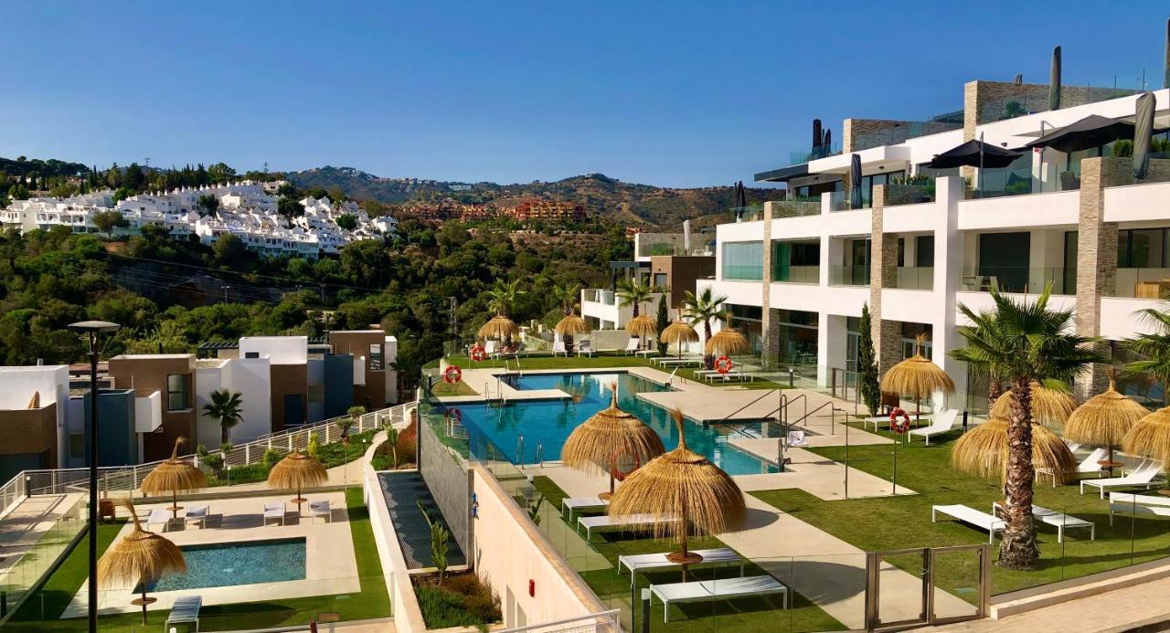Modern Apartment In Front Of Cabopino Golf Marbella Exterior foto